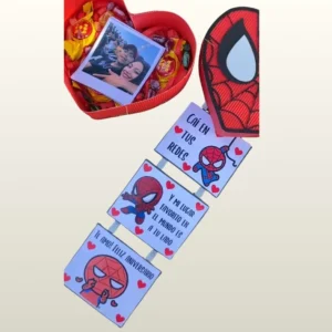 Corazón Spider- Man +  chocolates y foto personalizada