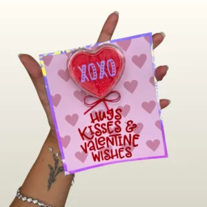 Tarjeta y corazon con gomitas personalizada